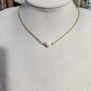 Dainty Freshwater Pearl Necklace